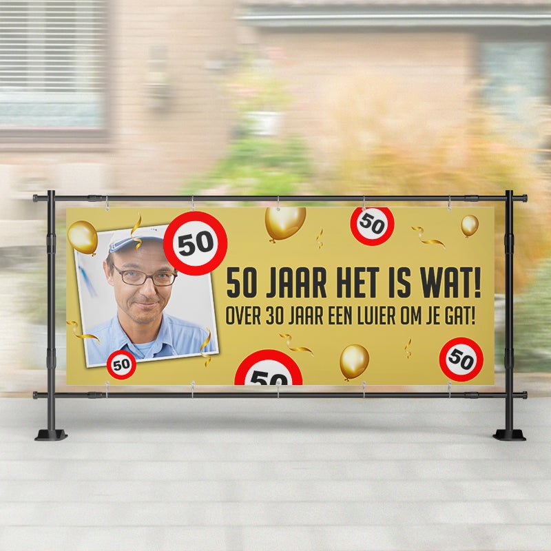 Spandoek Abraham | Goud met verkeersborden